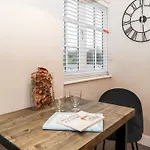 Apartament Fenty's Windermere