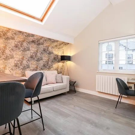 Apartment Fenty's